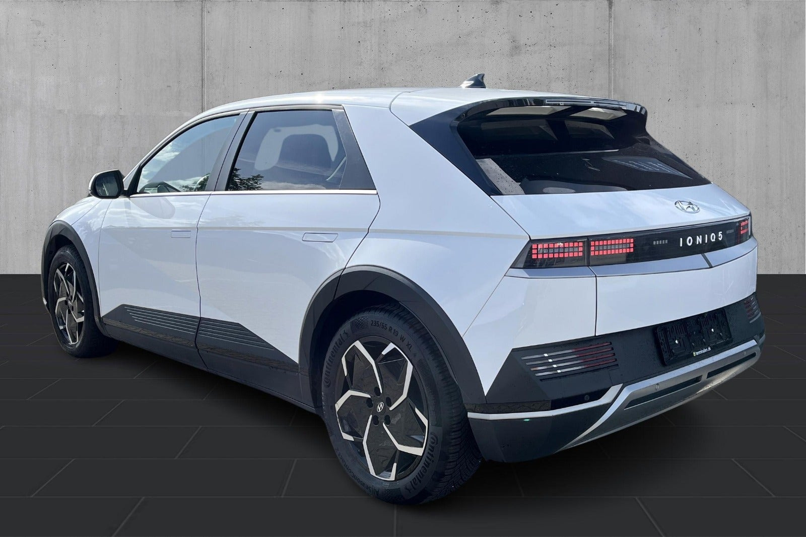 Hvid Hyundai Ioniq 5 fra 2024