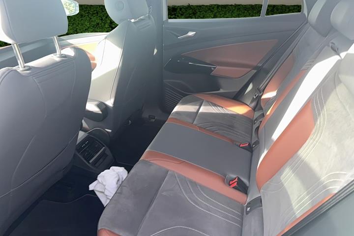 Hvid VW ID.4 fra 2021