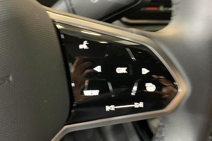 Sølv VW ID.4 fra 2025