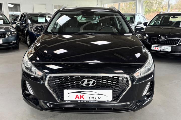 Sort Hyundai i30 fra 2018
