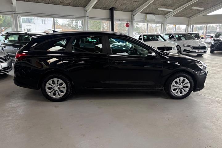 Sort Hyundai i30 fra 2018