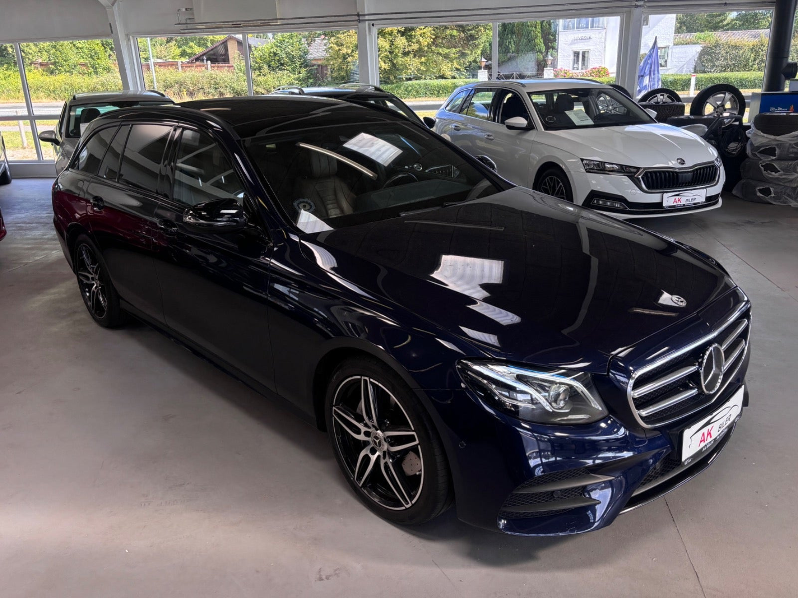 Mercedes E220 d 2,0 AMG Line stc. aut.
