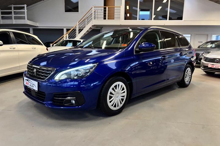 Blå Peugeot 308 fra 2020