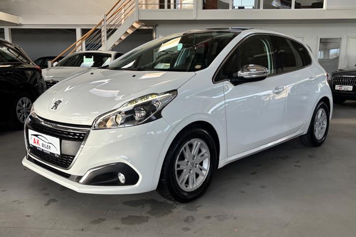 Hvid Peugeot 208 fra 2017
