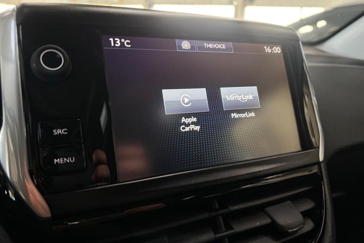 Hvid Peugeot 208 fra 2017