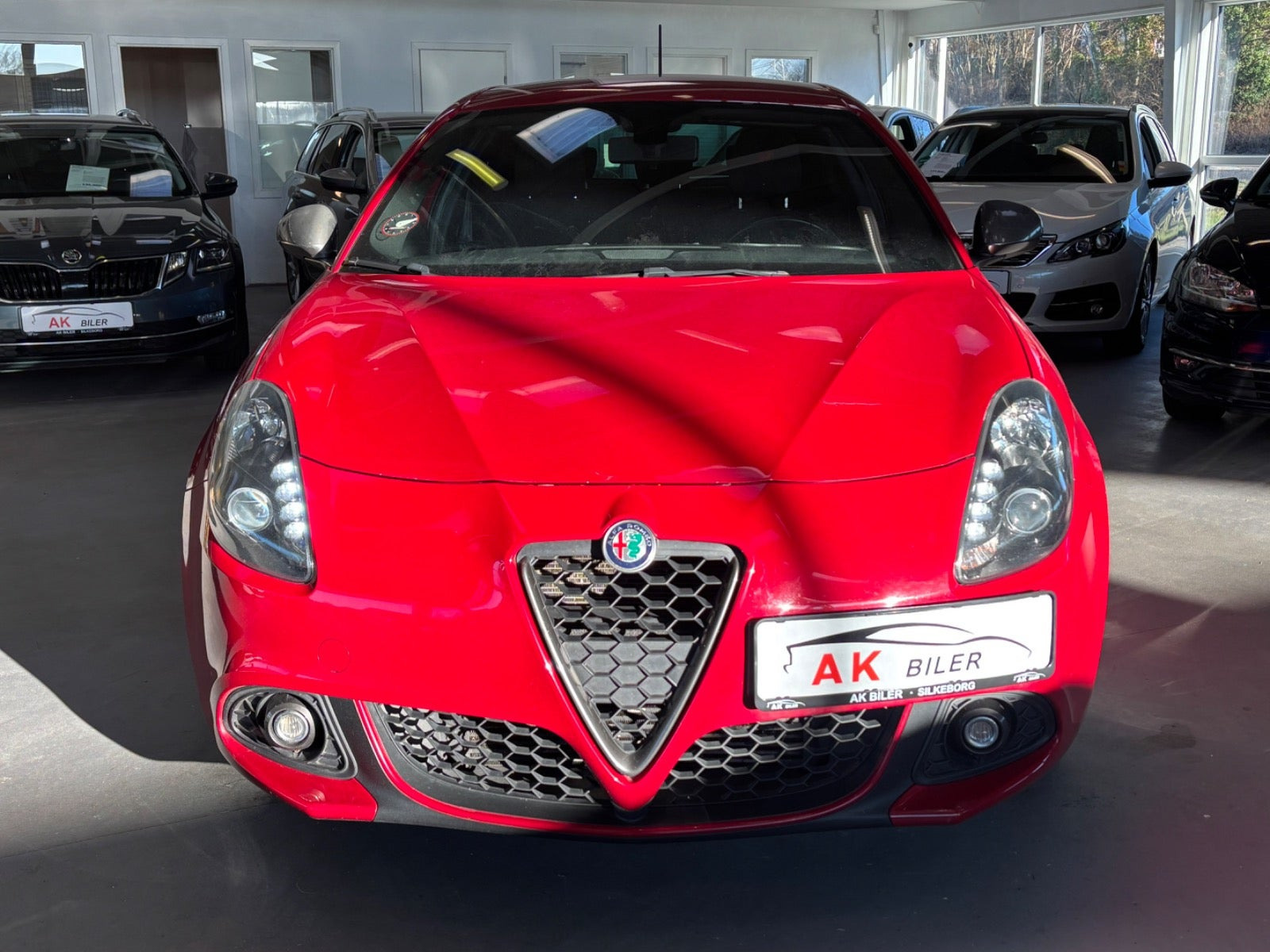 Grå Alfa Romeo Giulietta fra 2017