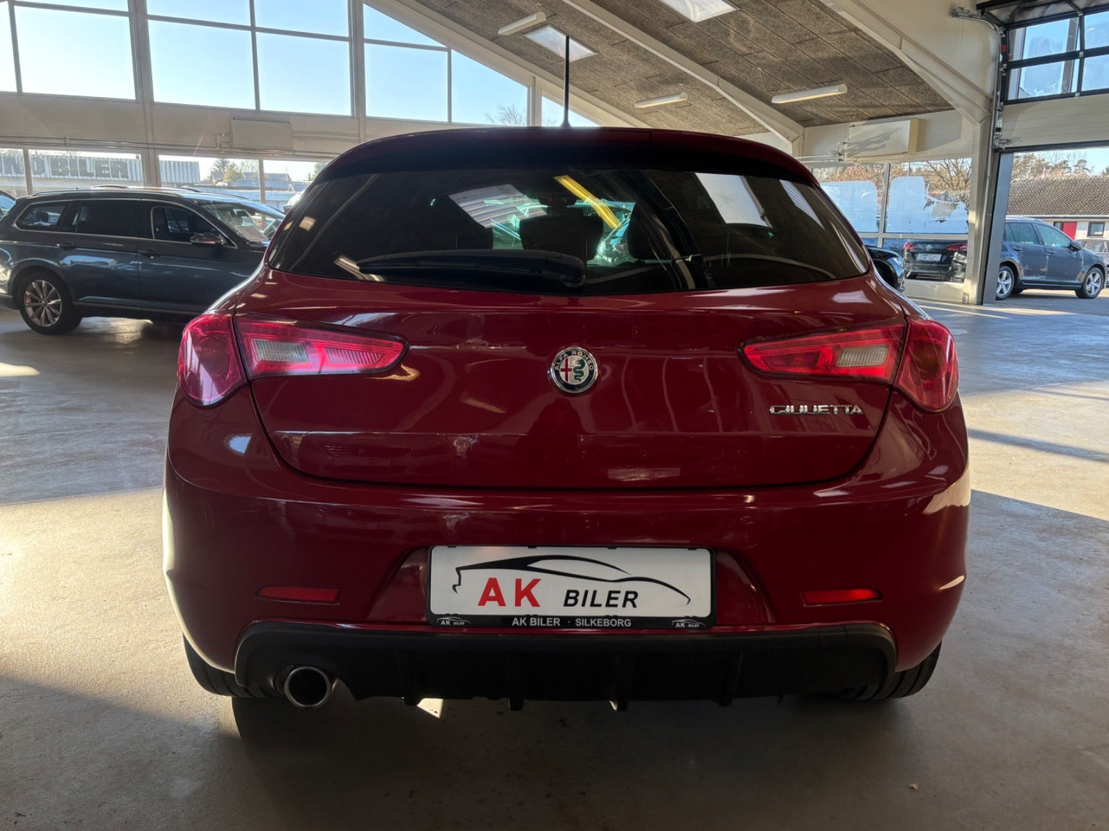 Grå Alfa Romeo Giulietta fra 2017