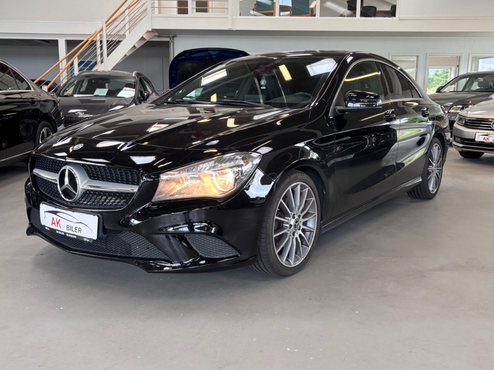 Sort Mercedes CLA220 fra 2015