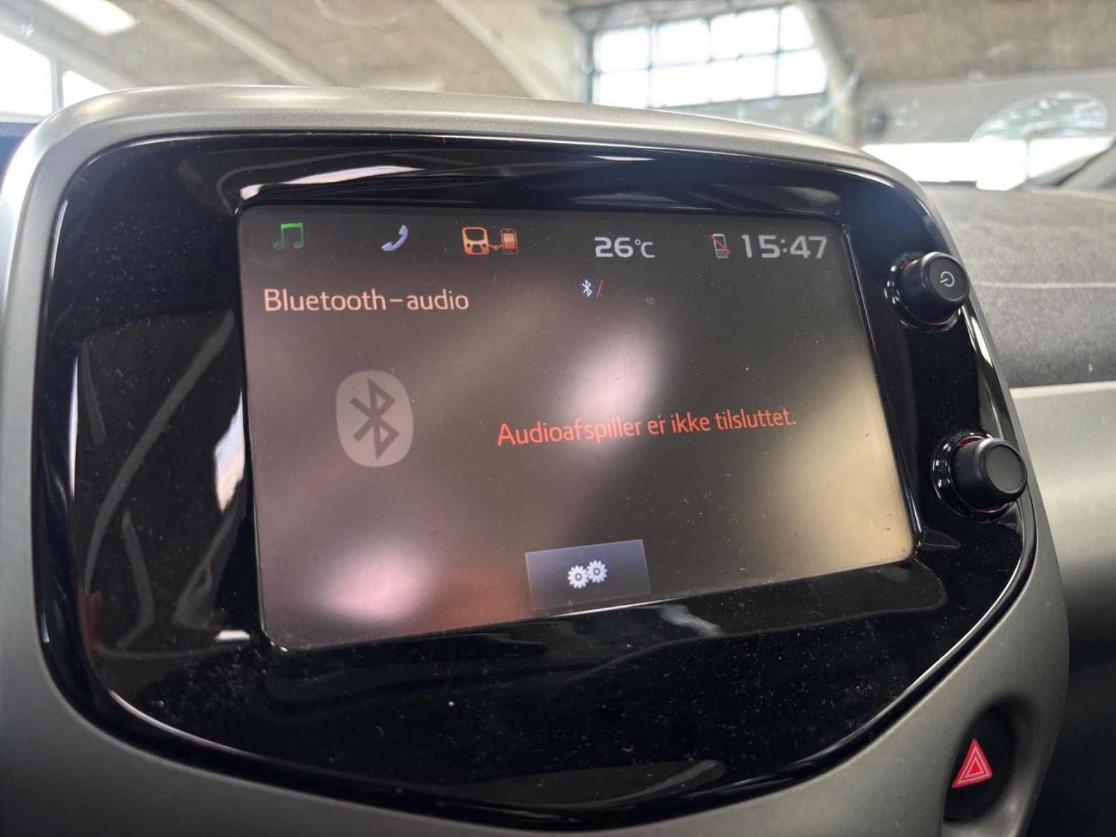 Grå Toyota Aygo fra 2015