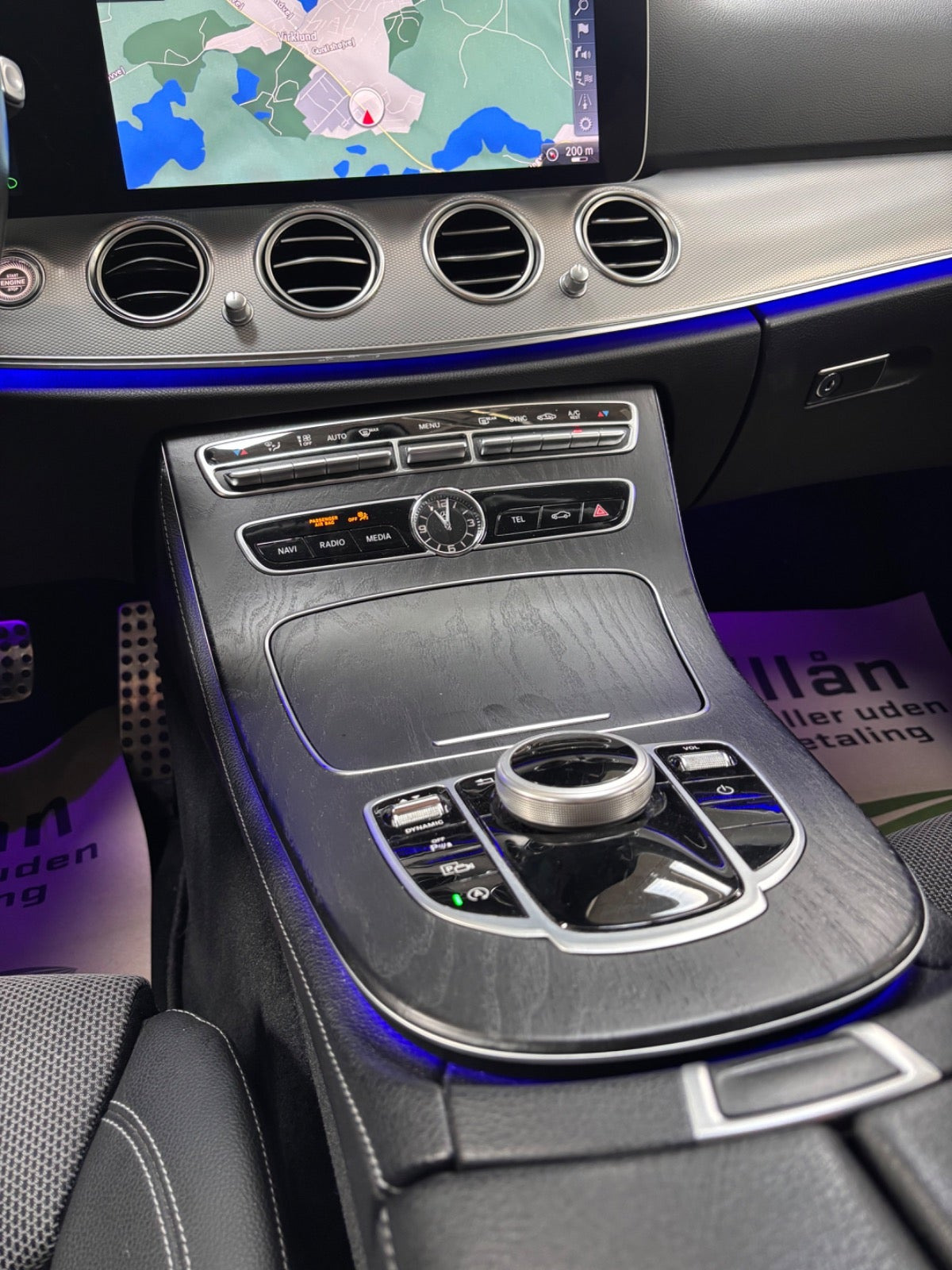 Sort Mercedes E220 d fra 2019