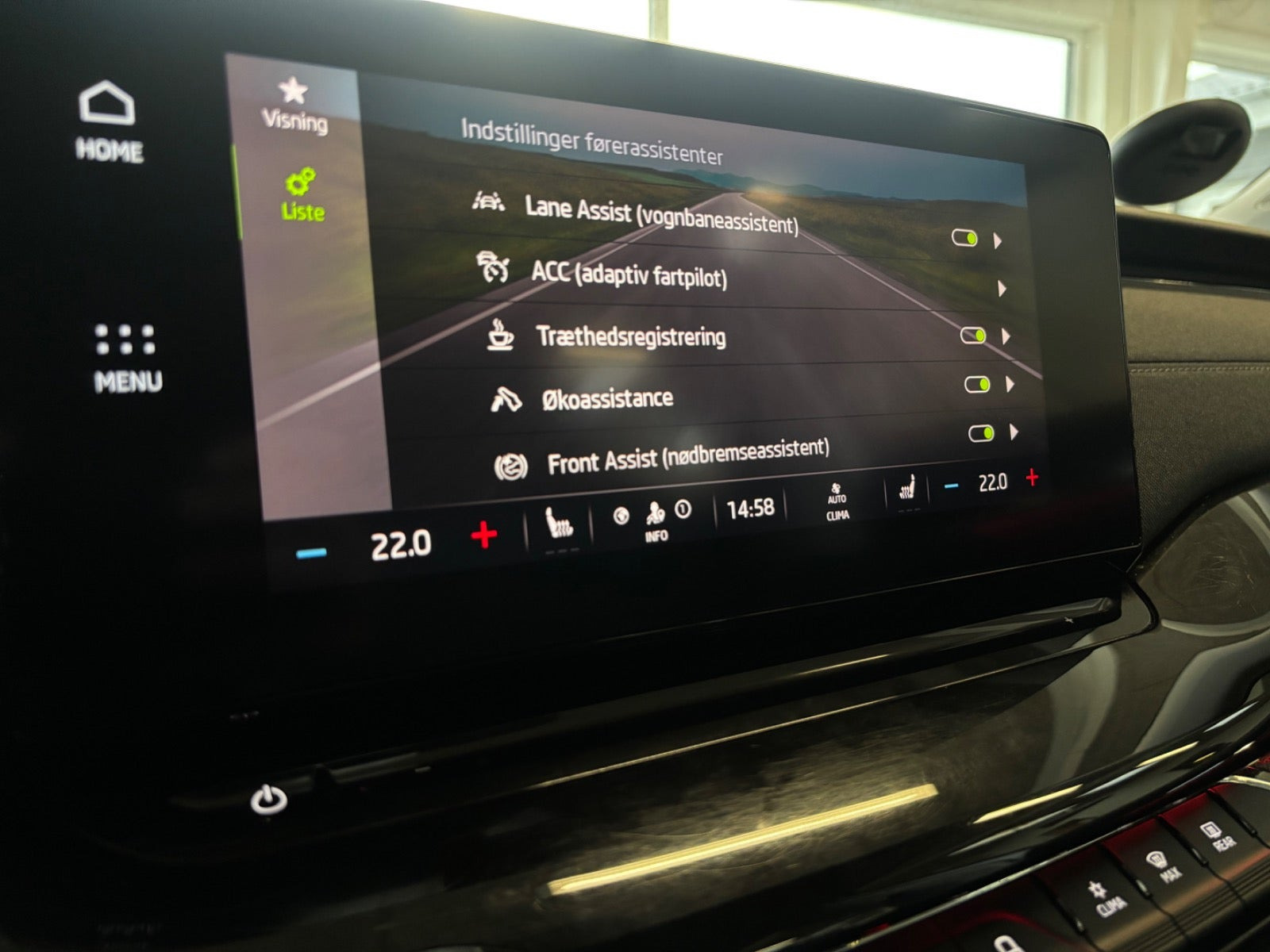 Hvid Skoda Octavia fra 2021