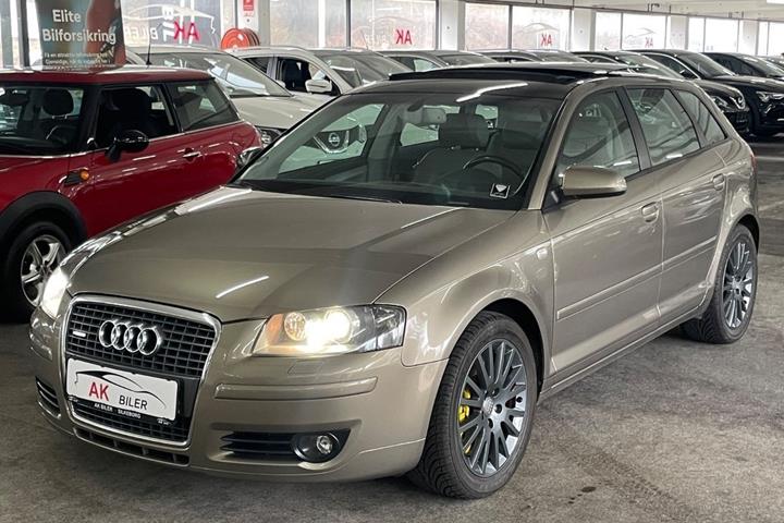 Orange Audi A3 fra 2006