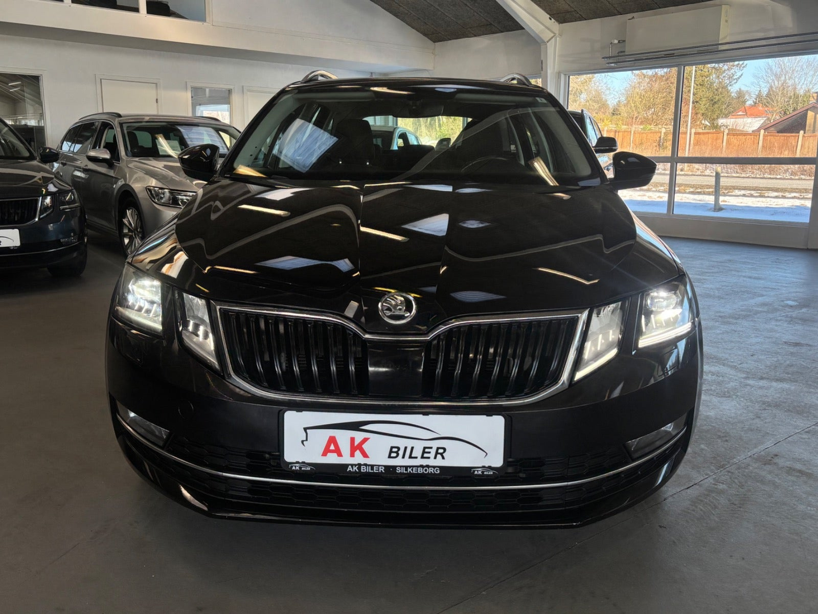 Sort Skoda Octavia fra 2018