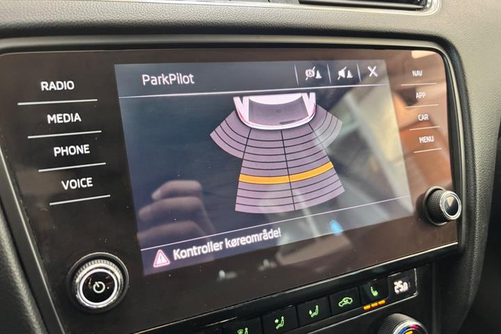 Sort Skoda Octavia fra 2018