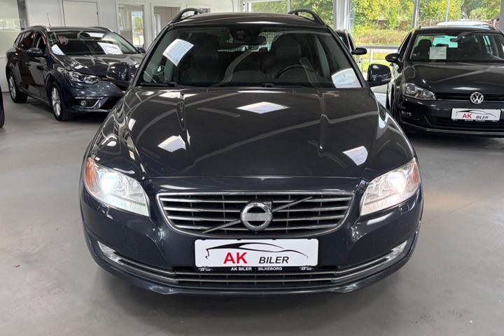 Sort Volvo V70 fra 2014