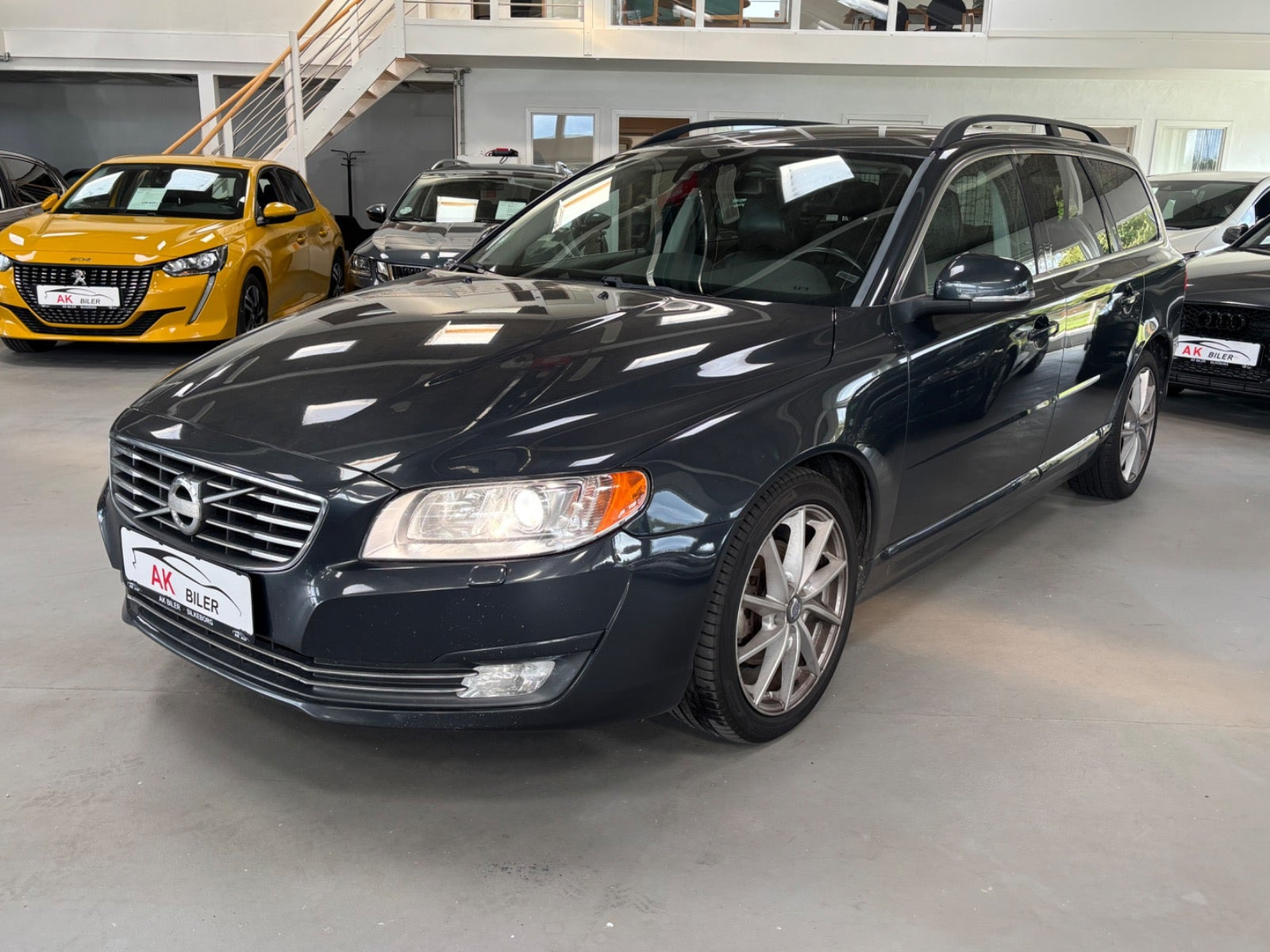 Sort Volvo V70 fra 2014