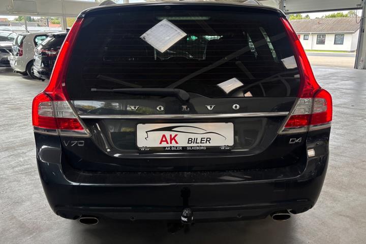 Sort Volvo V70 fra 2014