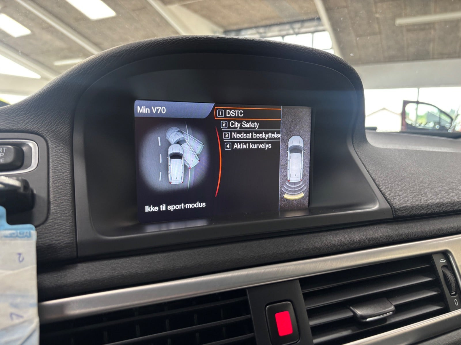 Sort Volvo V70 fra 2014