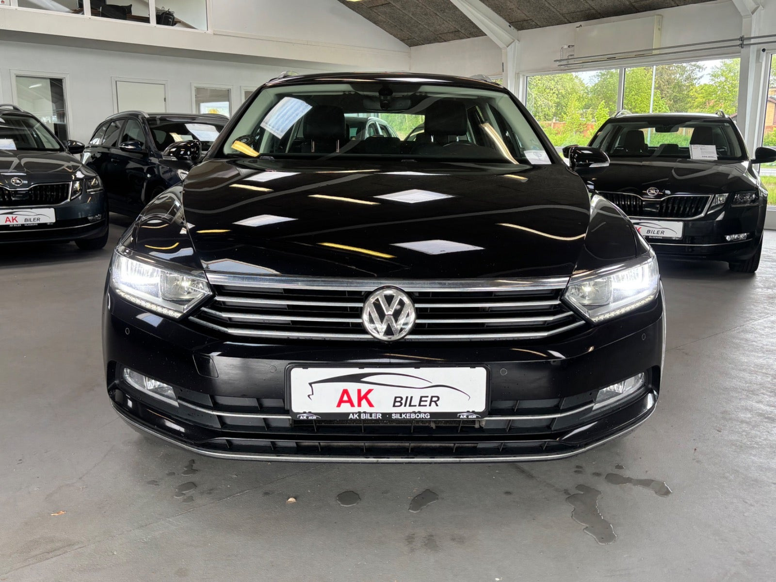Sort VW Passat fra 2017
