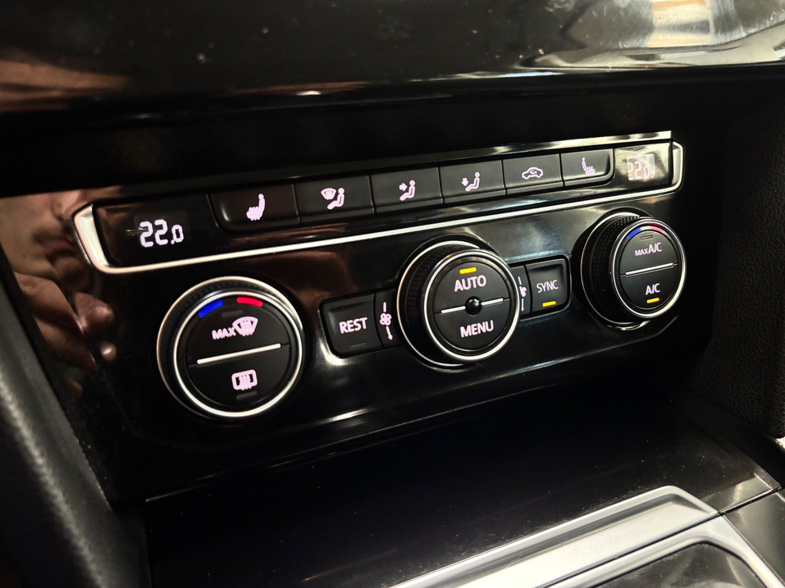 Sort VW Passat fra 2017