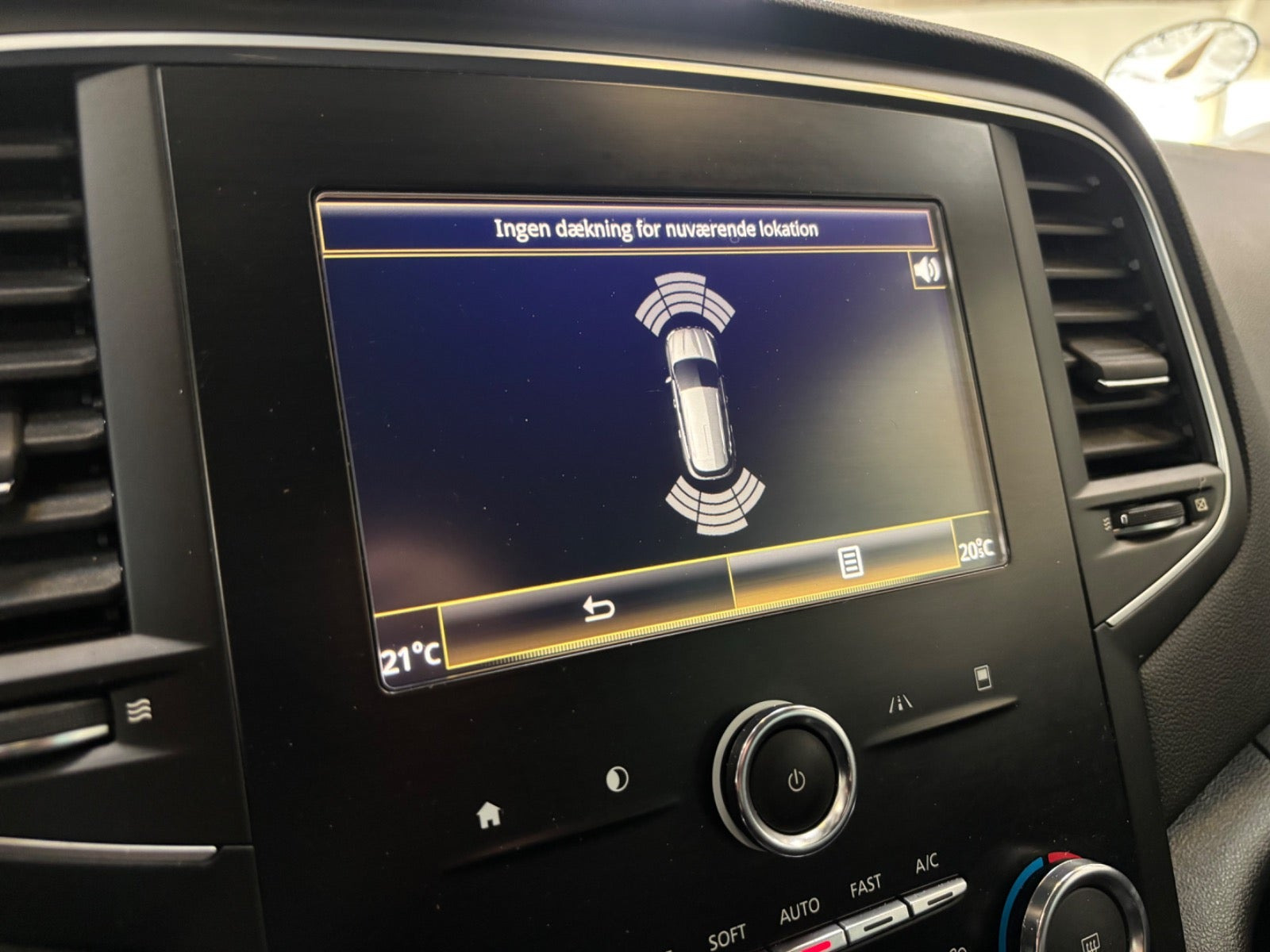 Hvid Renault Megane IV fra 2018