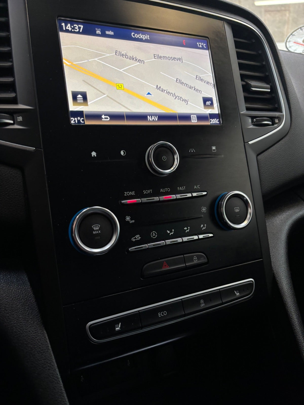 Hvid Renault Megane IV fra 2018