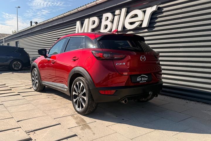 Rød Mazda CX-3 fra 2018
