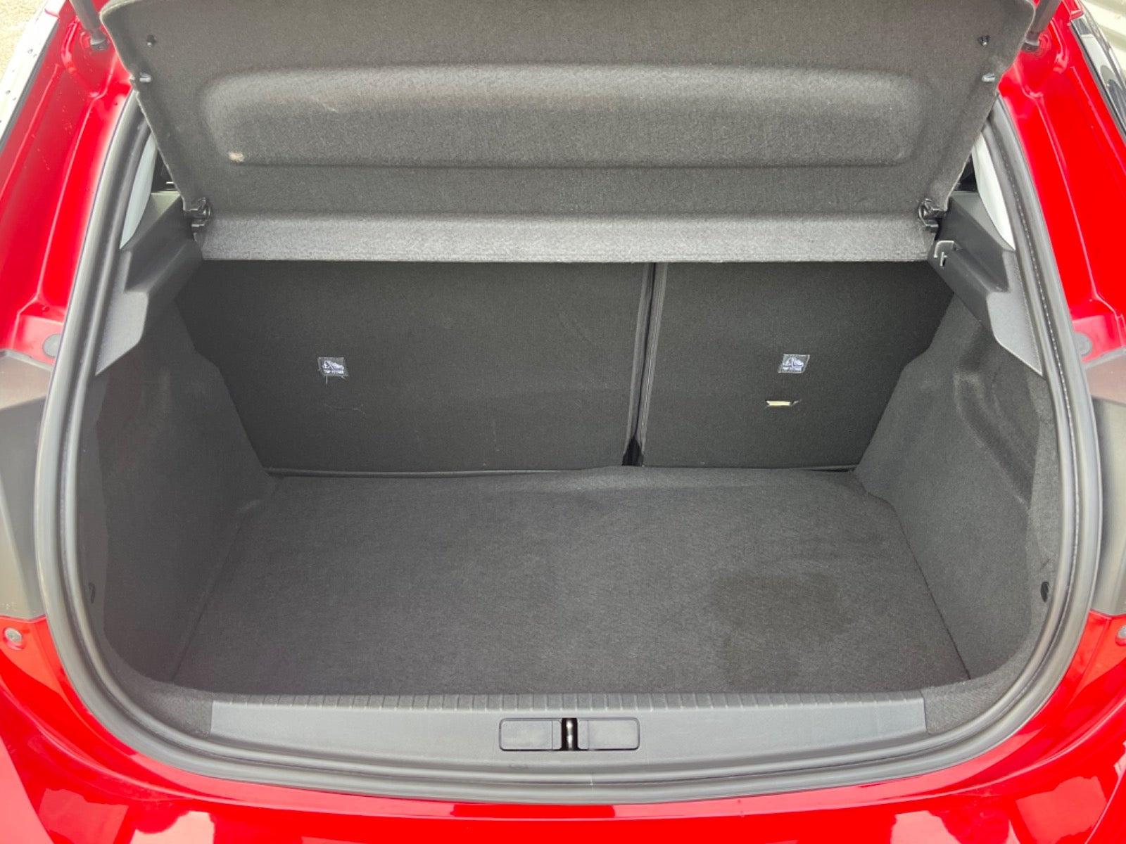 Rød Opel Corsa fra 2020