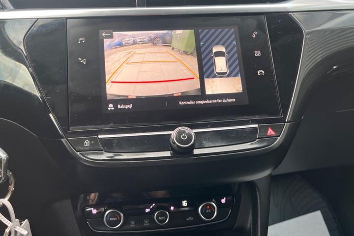 Rød Opel Corsa fra 2020