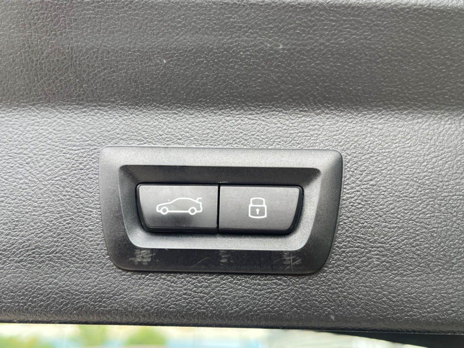 Sort BMW iX3 fra 2024