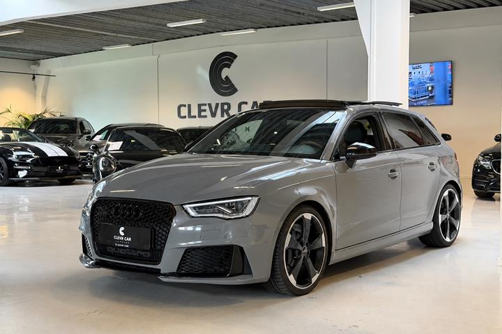 Grå Audi RS3 fra 2016