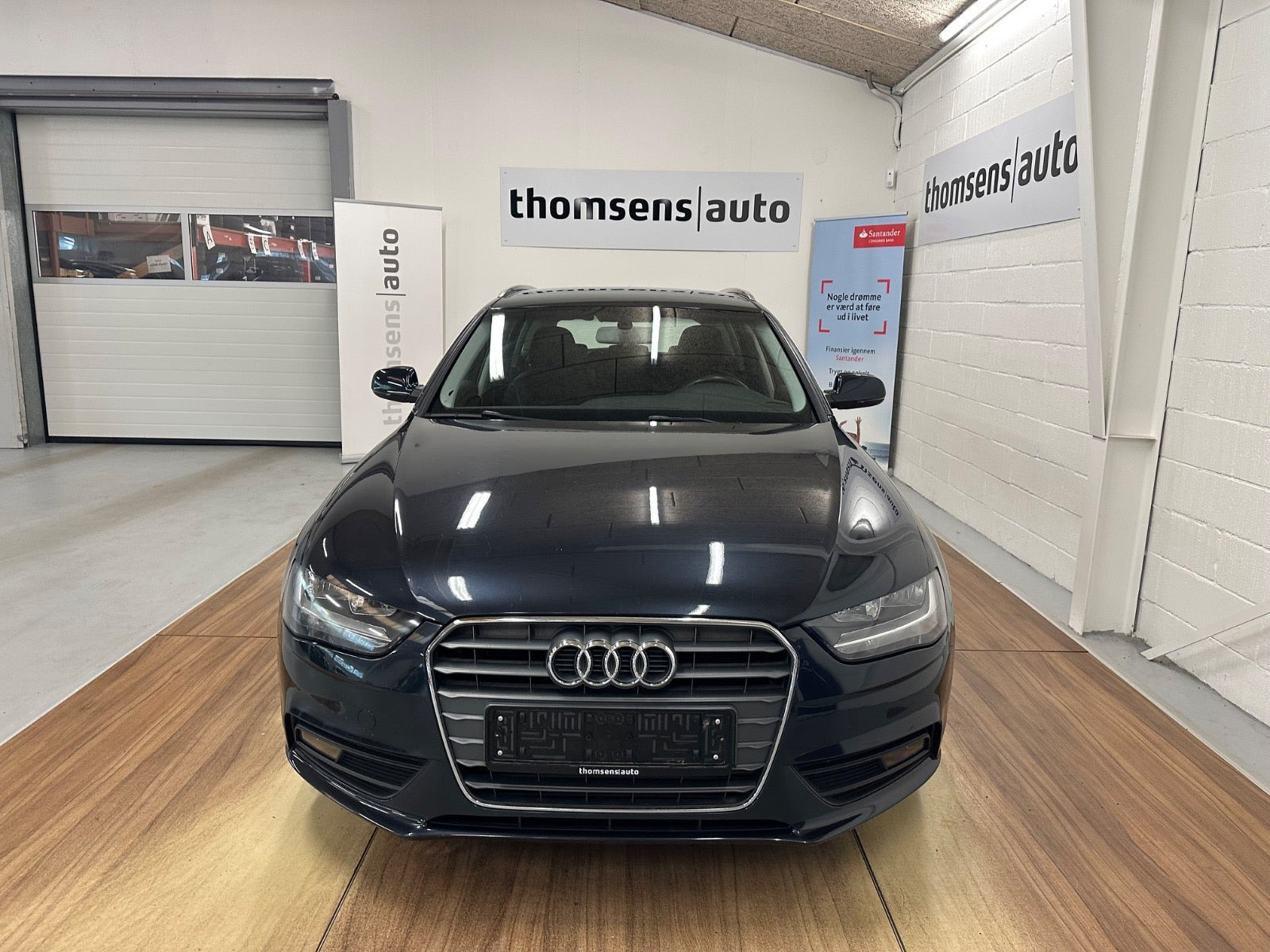 Blå Audi A4 fra 2013