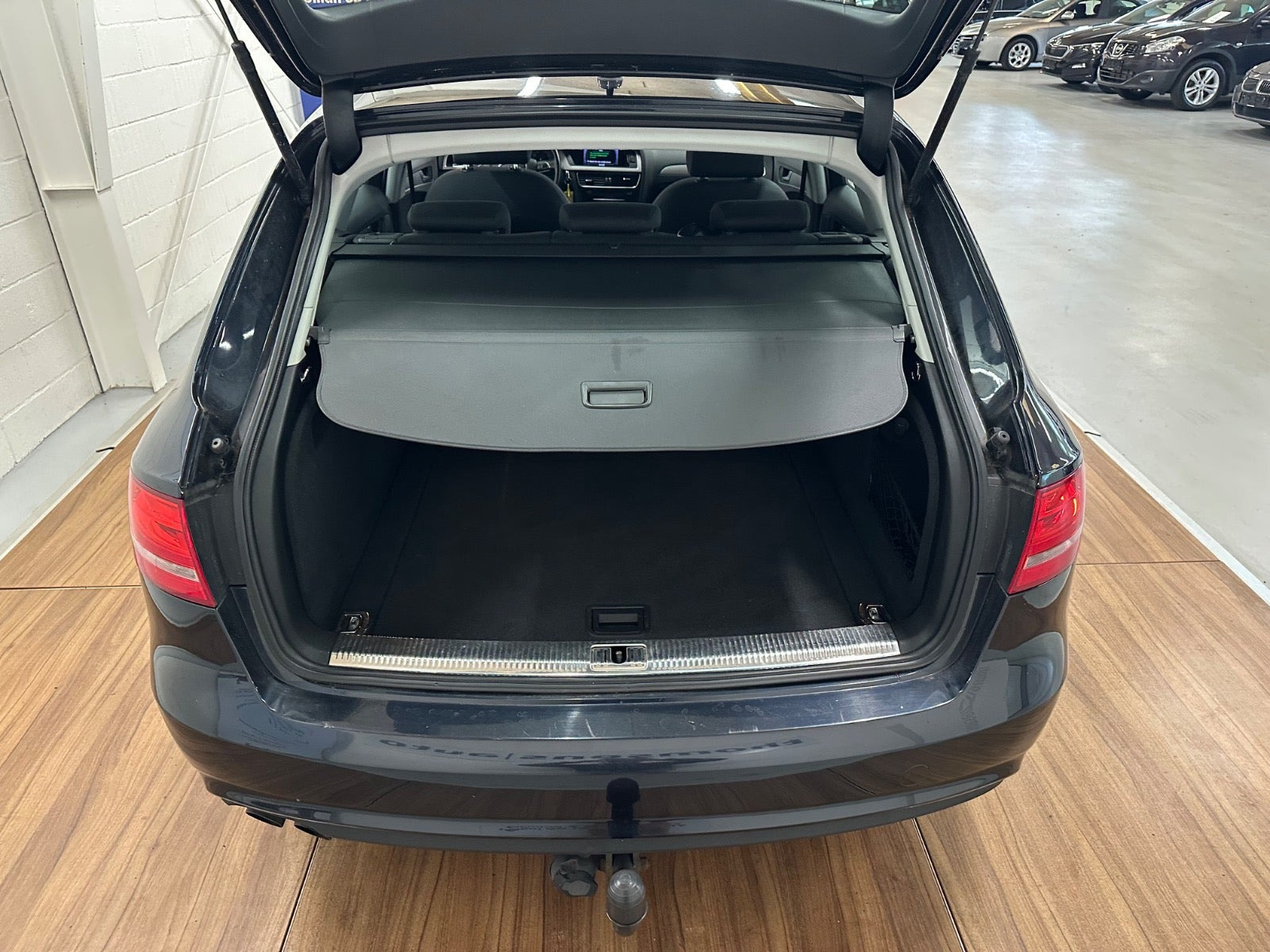 Blå Audi A4 fra 2013