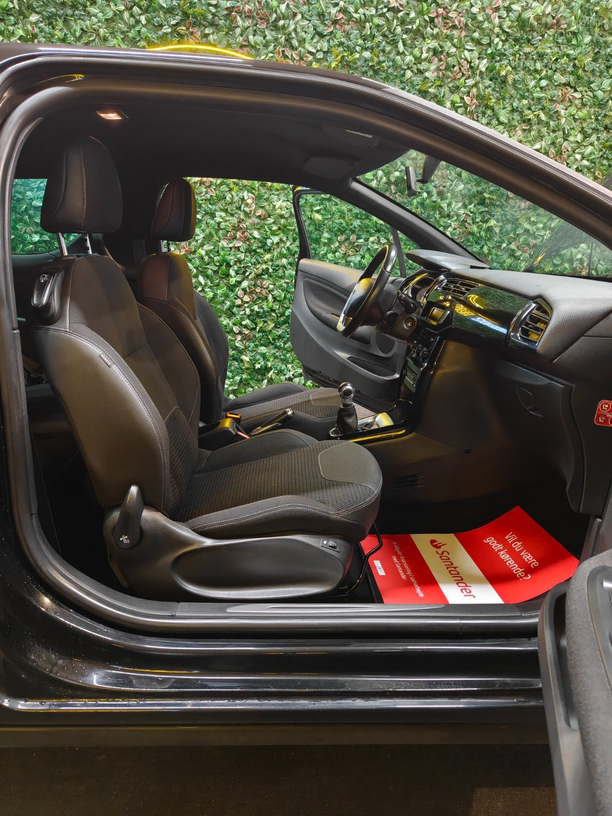 DS 3 1.2 VTi Manual, 82hp, 2015