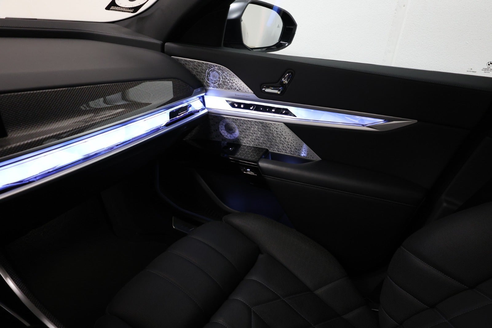 Sort BMW i7 fra 2023