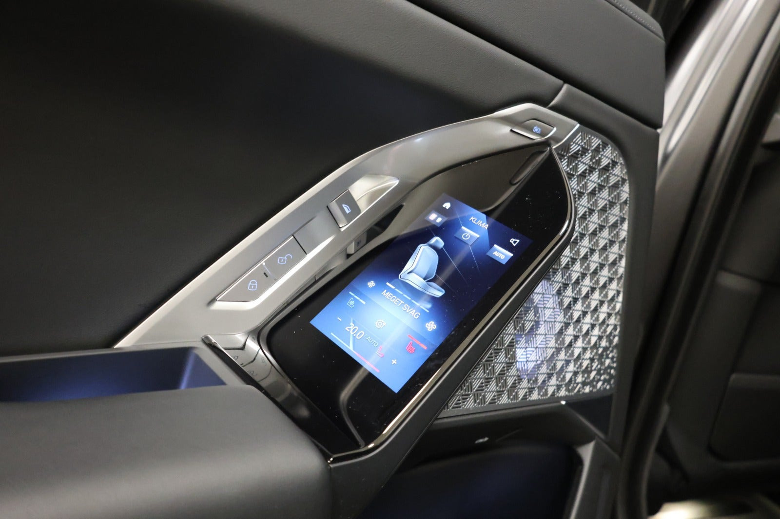 Sort BMW i7 fra 2023