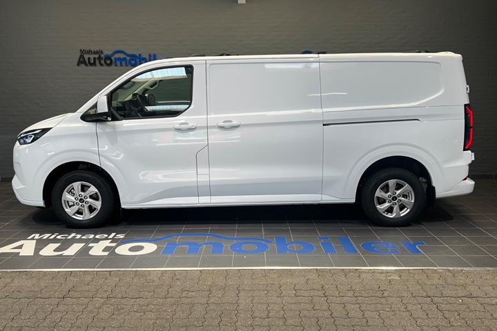 Hvid Ford E-Transit Custom 340 L2 fra 2026