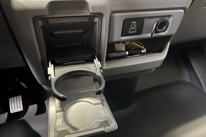 Hvid Ford E-Transit Custom 340 L2 fra 2026
