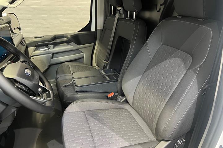 Hvid Ford E-Transit Custom 340 L2 fra 2026