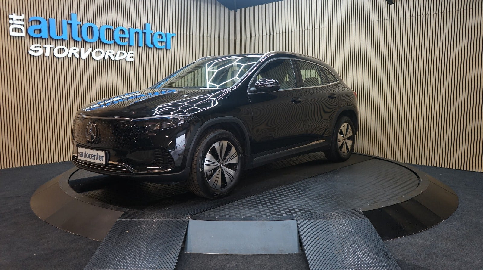 Sort Mercedes EQA250 fra 2025