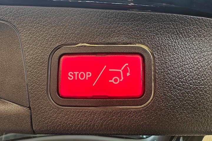 Sort Mercedes EQA250 fra 2025