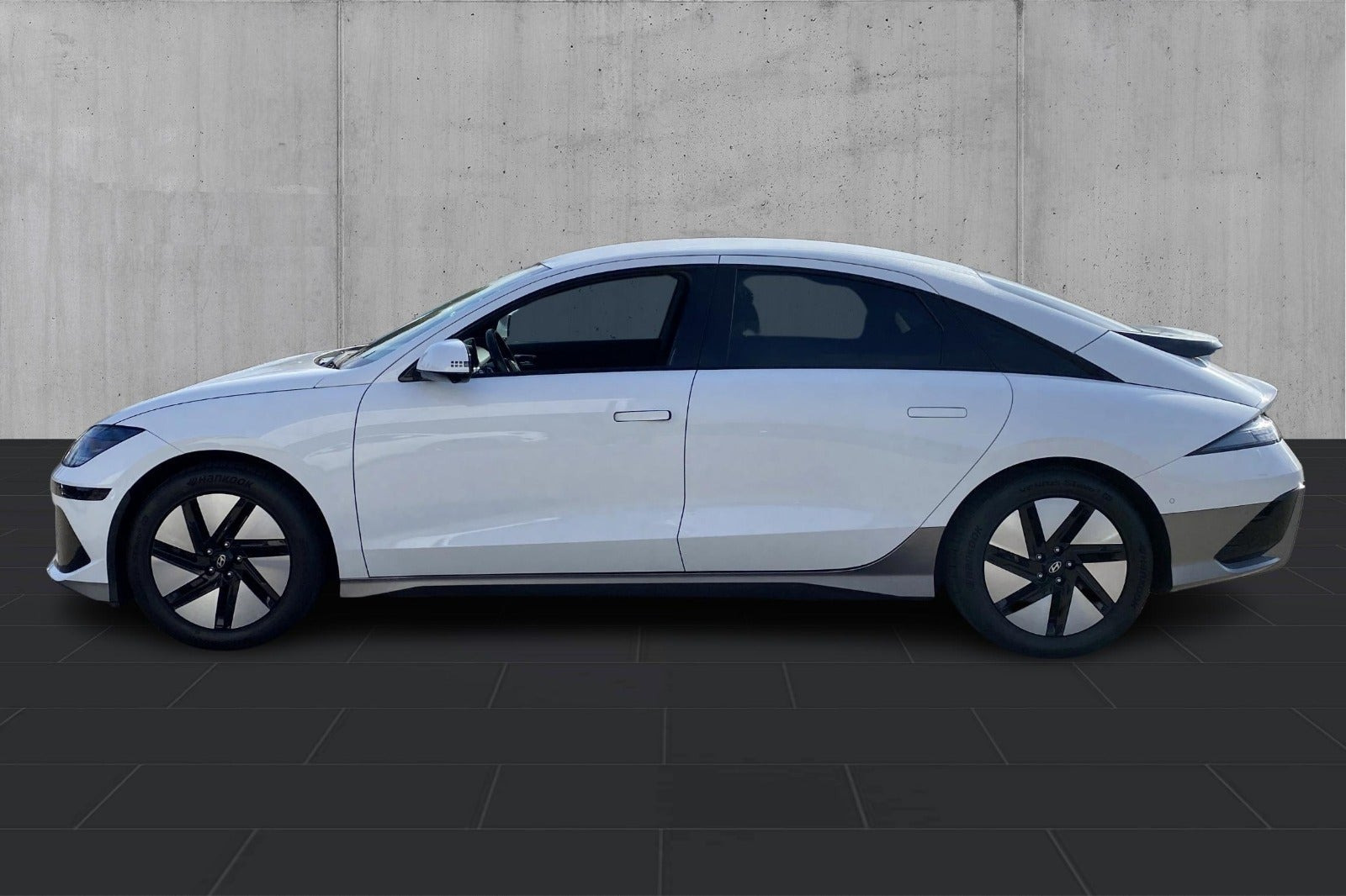 Hvid Hyundai Ioniq 6 fra 2024