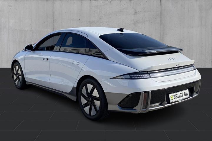 Hvid Hyundai Ioniq 6 fra 2024