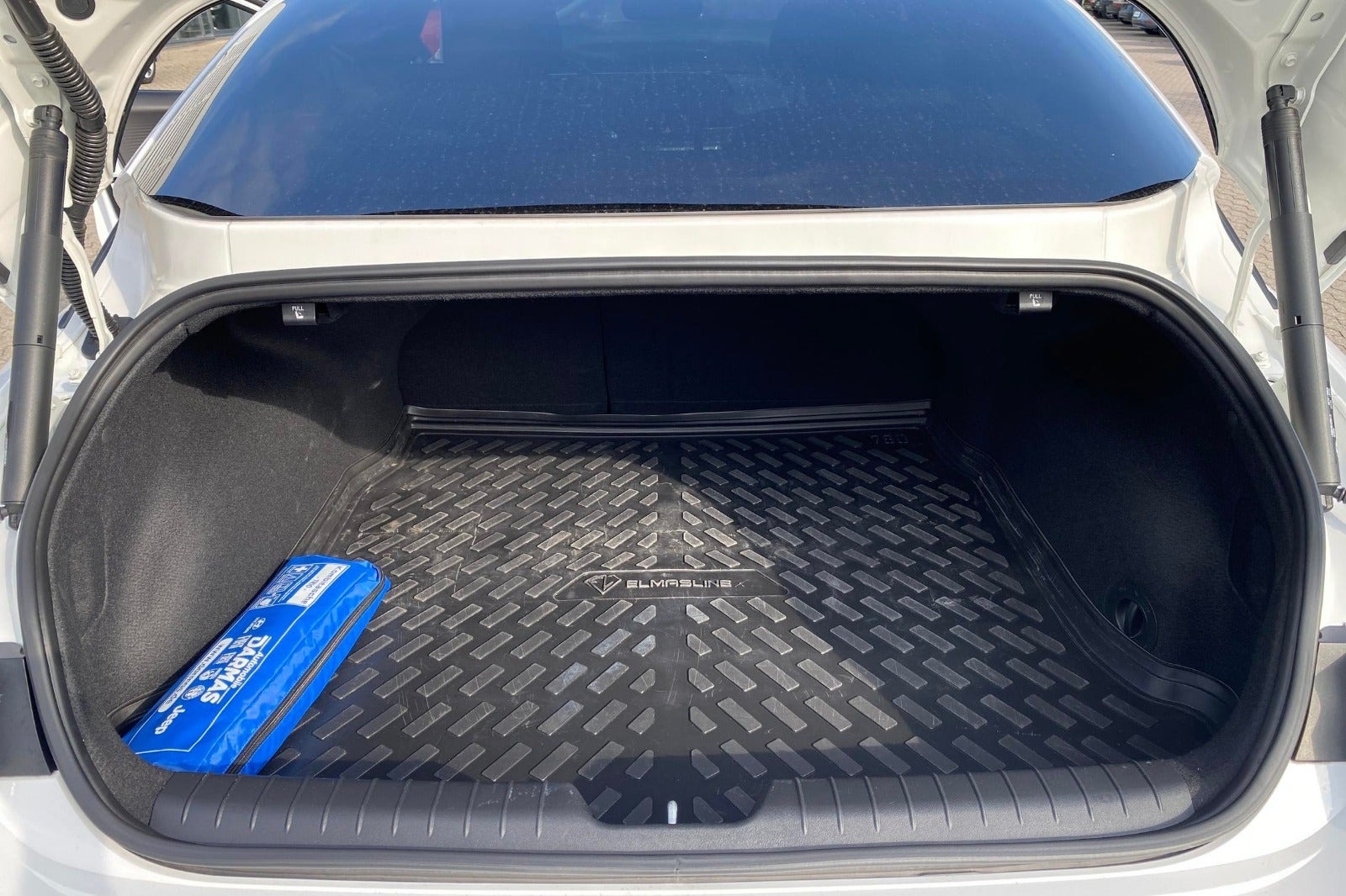 Hvid Hyundai Ioniq 6 fra 2024