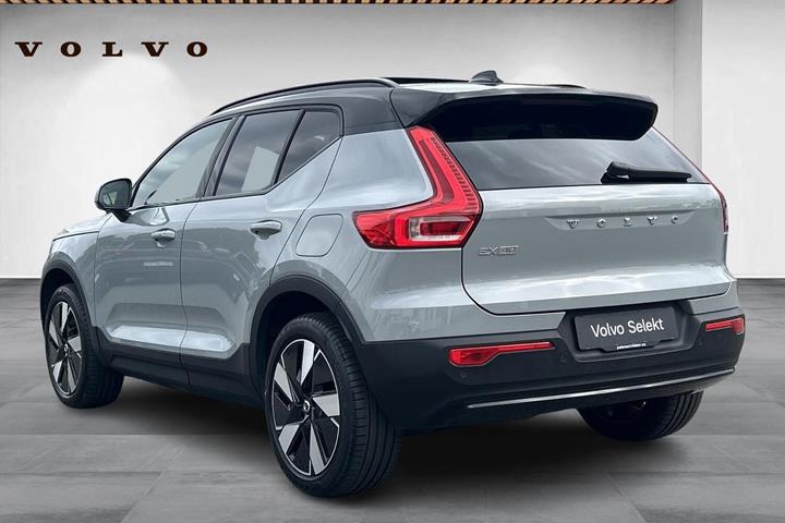 Grå Volvo EX40 fra 2024