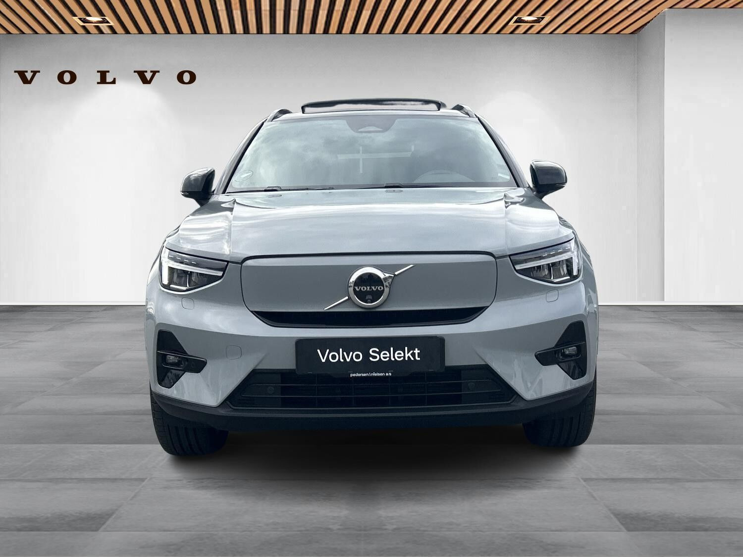 Grå Volvo EX40 fra 2024