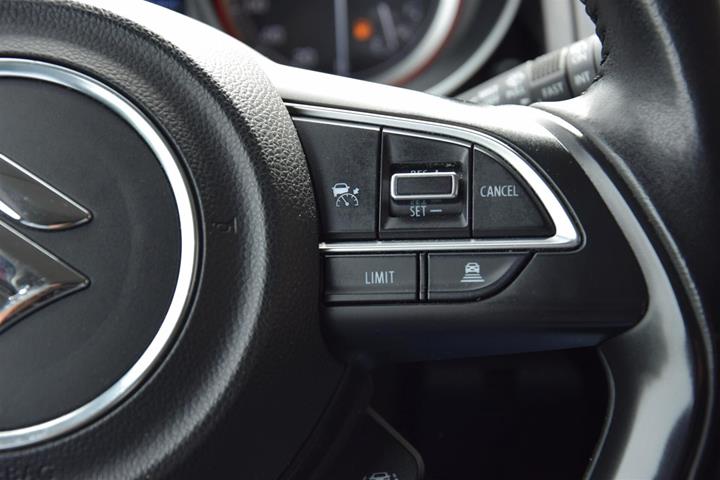 Rød Suzuki Swift fra 2021