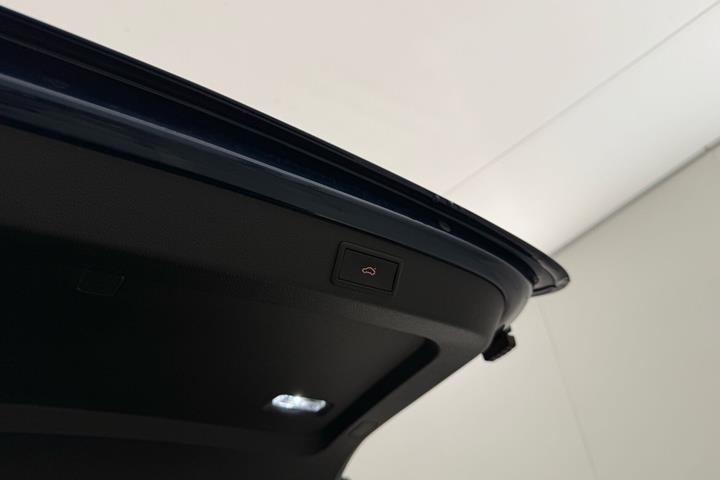 Blå Skoda Superb fra 2022