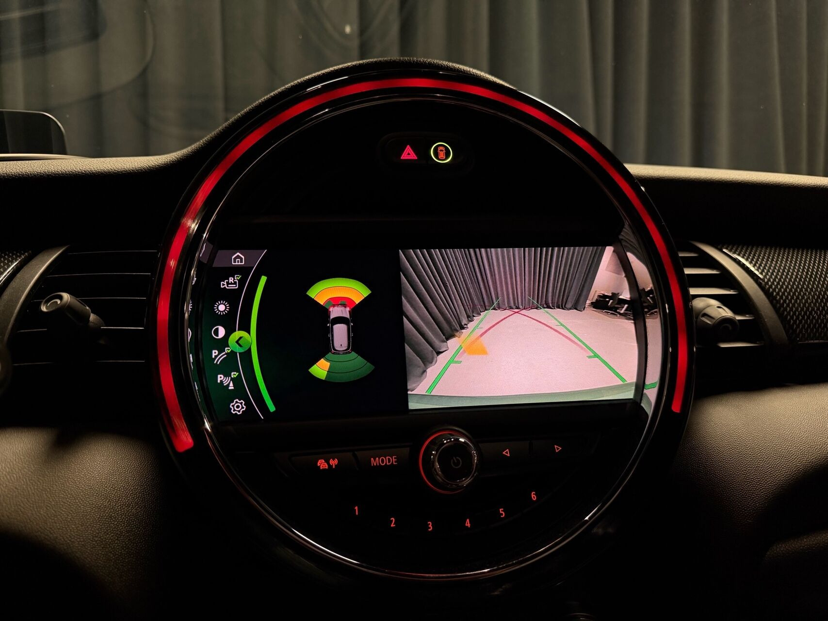 Grøn Mini Cooper fra 2020