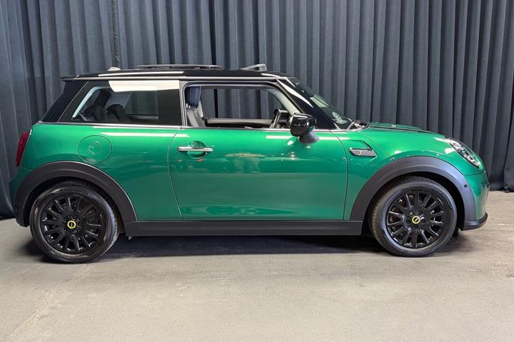 Grøn Mini Cooper fra 2023